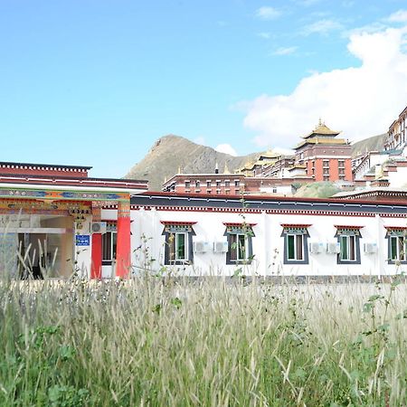 Wanrun International Resort Hotel In Tibet Xigaze Eksteriør billede