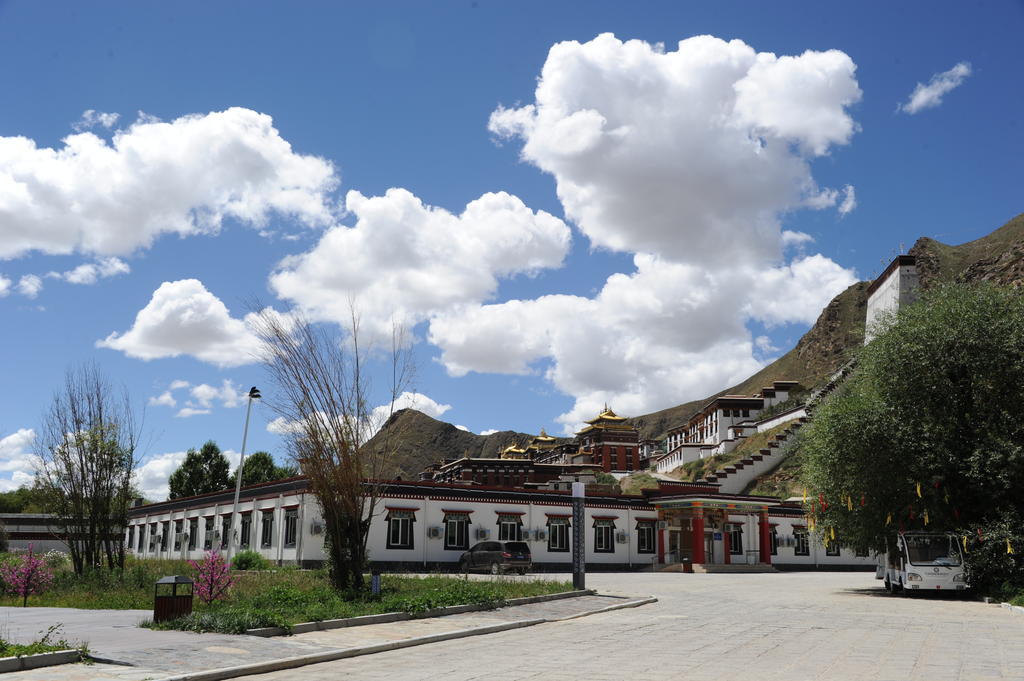 Wanrun International Resort Hotel In Tibet Xigaze Eksteriør billede