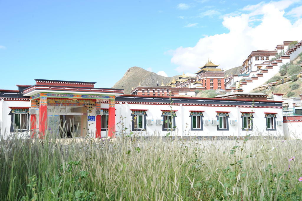 Wanrun International Resort Hotel In Tibet Xigaze Eksteriør billede