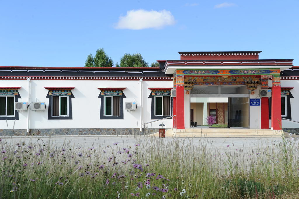 Wanrun International Resort Hotel In Tibet Xigaze Eksteriør billede